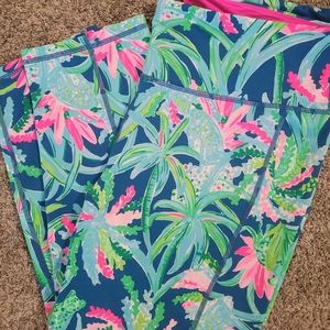 Lilly Pulitzer UPF Luxletic Weekender High Rise Crop Legging Sweet Escape